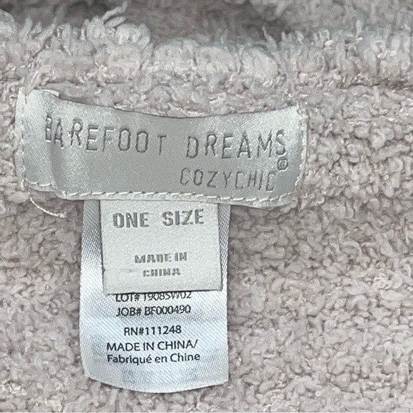 Barefoot Dreams Cozychic Hooded Cape in Stone Shawl Wrap O/S - Picture 11 of 12